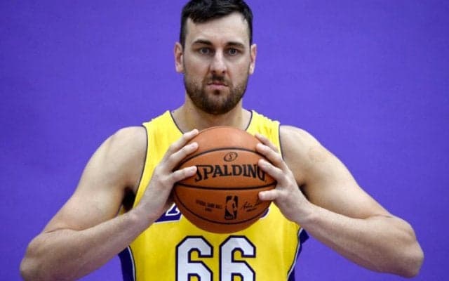 故郷でのコーチ業を視野にヤング・レイカーズを支えるアンドリュー・ボーガット