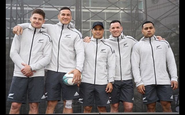  世界のMVPも、SBWも。オールブラックスのスターたちが横浜で神対応。 