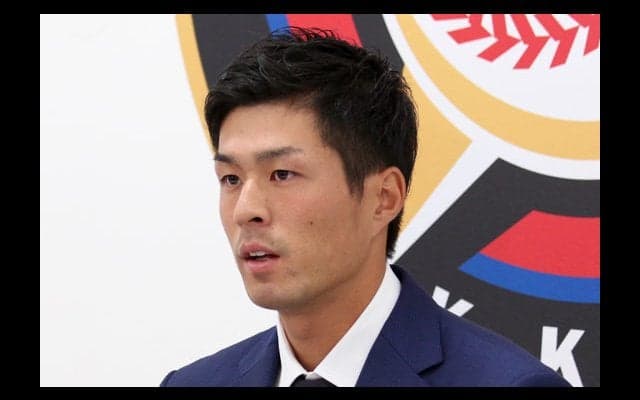 田中賢は2億→7560万円の大幅減、上沢は倍増以上　日本ハム4日の契約更改