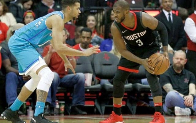 クリス・ポールを中心に序盤から25-0のランで圧倒、ロケッツが11連勝