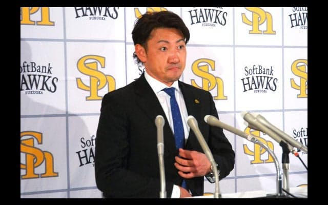 ホークス内川、新たに4億円で2年契約「感謝しかない」　2000安打に残り25本