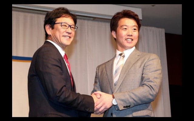 5年ぶり復帰会見で見えた日本ハム鶴岡と栗山監督の師弟愛　一問一答