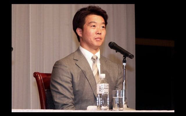 ホークスからFA鶴岡が5年ぶりに日ハム復帰…各球団発表、12月18日の動き