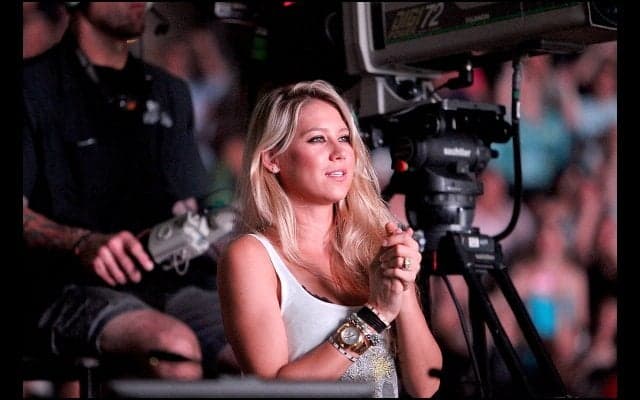 女子テニス元世界1位「妖精」クルニコワが双子の赤ちゃんを出産