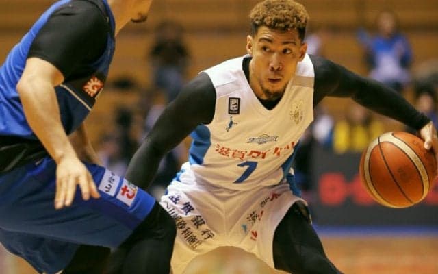 並里成がリーグ記録の14アシスト、積極性で上回った滋賀レイクスターズが先勝