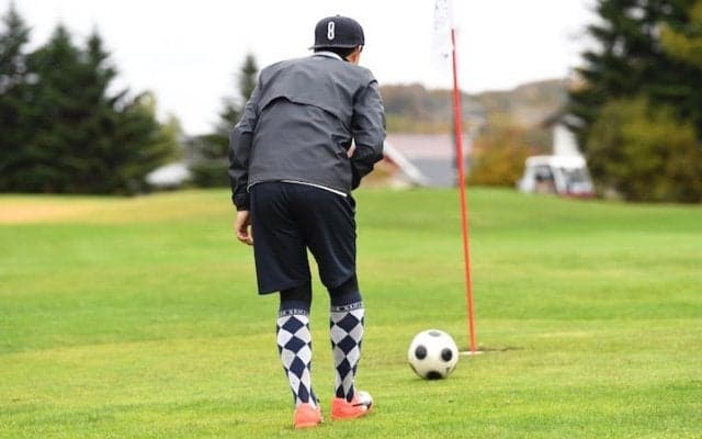 今話題の新スポーツ「フットゴルフ」って知ってる？