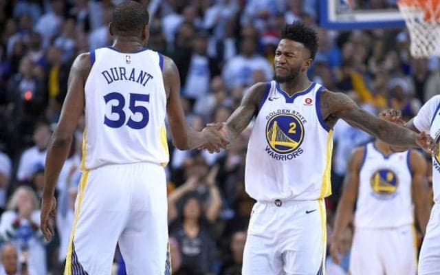 キャバリアーズと初対戦したジョーダン・ベル『試合を決めたリバウンド』の働き