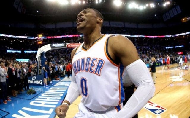 絶好調のサンダーがラプターズを破り6連勝、『ビッグ3』だけで81得点の荒稼ぎ