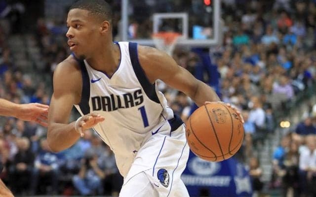 マブスのルーキー、デニス・スミスJr.がドライブからの被ファウルの少なさに困惑