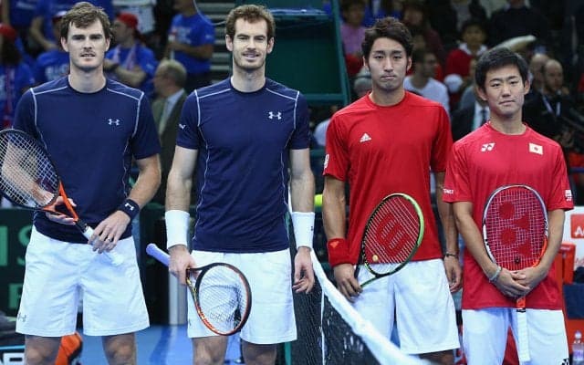 西岡、内山がオーストラリアで練習をTwitterでそれぞれ報告