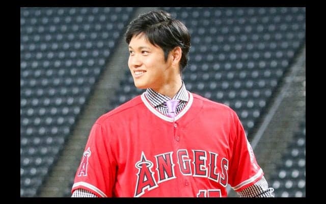 【MLB】元エンゼルス「17」外野手が「OHTANI」Tシャツで歓迎「待ちきれない！」