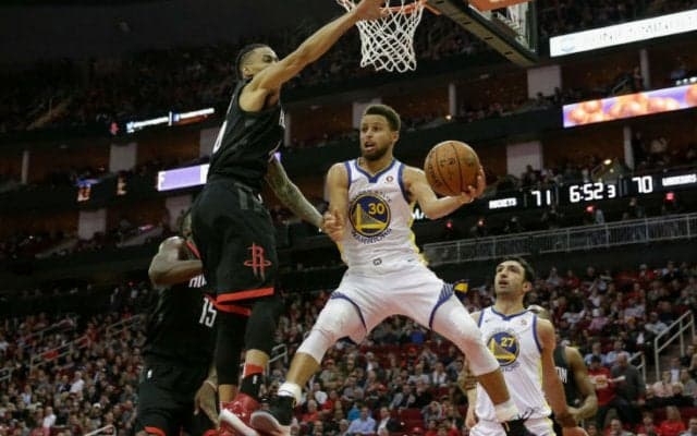 西カンファレンス首位決戦、総合力で上回るウォリアーズが敵地でロケッツを撃破