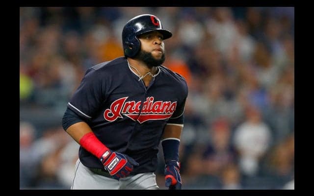 【MLB】フィリーズ移籍の31歳が「並外れた力業」披露!?　驚異の珍トレ公開で話題に