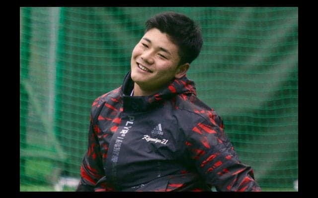 ハム清宮が2種類のバット持参で新人合同自主トレ「売りはバッティング」