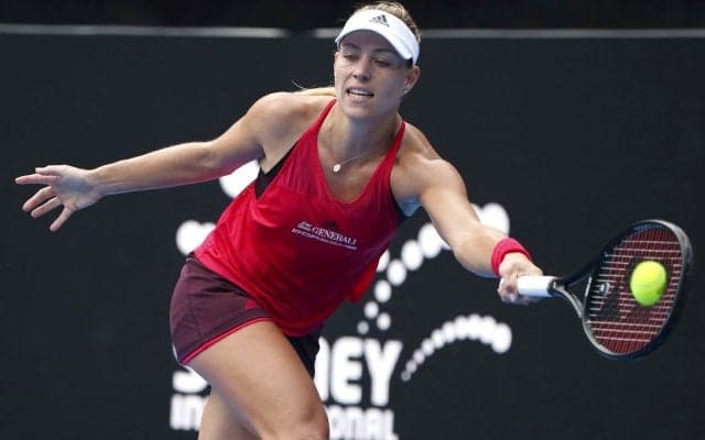 ケルバーが準決勝に進出し、ジョルジがラドバンスカを下す[シドニー国際]