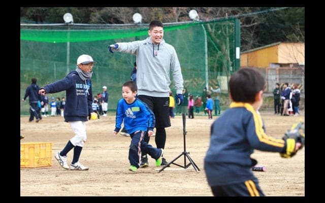 “スーパーバイザー”筒香が少年野球改革　体験会で未経験児に”楽しさ”伝える