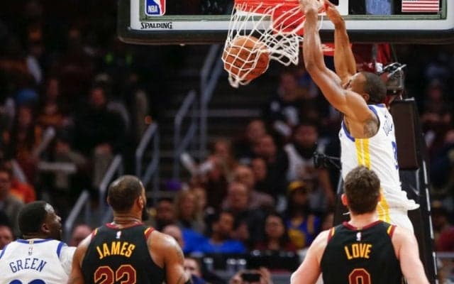 キャバリアーズに厳しい現実、勝負どころでウォリアーズに圧倒されて完敗を喫する