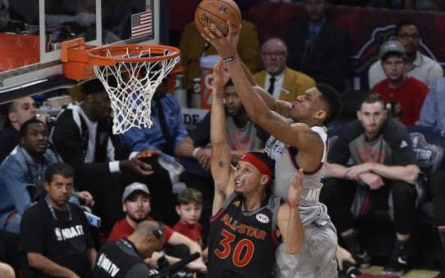 ステフィン・カリーはオールスターチームにアデトクンボを指名？ その理由は「自分越しにダンクされたら嫌だから」