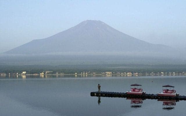 富士宮市が「おじキャン」を披露…TVアニメ『ゆるキャン△』公式イラストの再現に挑戦