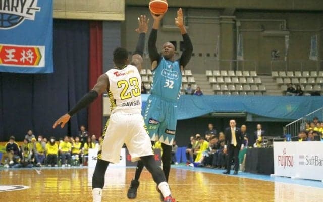 マブンガが勝負どころで大活躍、京都ハンナリーズが満身創痍のSR渋谷に逆転勝利