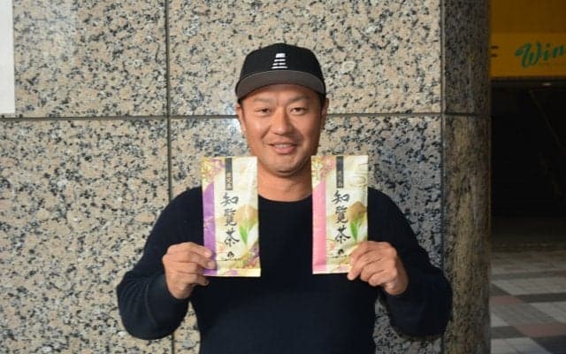 センバツ優勝投手がお茶販売のスペシャリストに