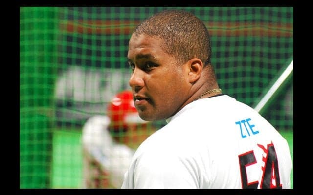 デスパイネが母国V2報告　前ロッテのサントスと共に「2年連続王者」