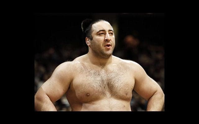 ジョージア出身・栃ノ心は、なぜ「親方の不祥事」をプラスにできたのか