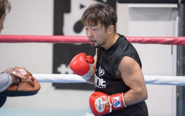 ボクシング八重樫、代走の神様・鈴木尚広直伝の新トレーニング法で4階級制覇目指す
