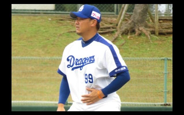 中日入りの松坂、プロ20年目のキャンプイン　背番号「99」お披露目