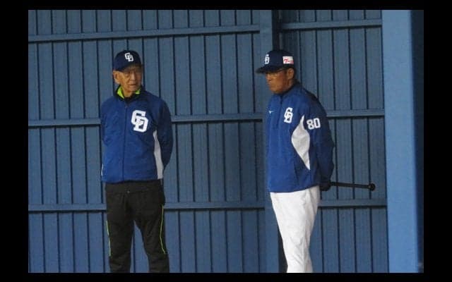 中日森監督「初日にしては満足」　ブルペンに入らなかった松坂は「問題ない」