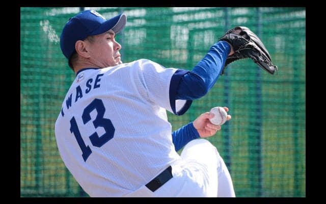 球界最年長左腕の中日・岩瀬が初ブルペンで33球　「状態はまずまず」