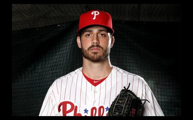 「MLB史上最大の失敗作」のレッテルも?　全米ドラフト1位右腕が苦悩の決断