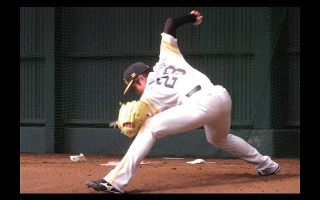 地上10センチの芸術　ホークスドラ2右腕のリリースポイントが凄い