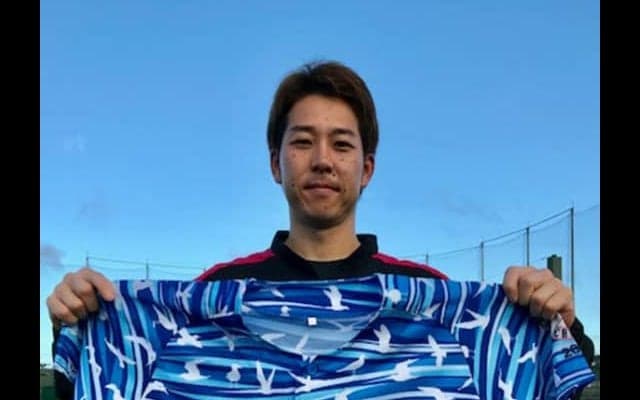 ロッテの“斬新”カモメユニ、4月30日ハム戦でチケット1枚につき1着配布へ