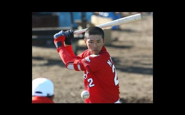 黄金ルーキー・中村奨成に特別扱いなし。広島流「愛のムチ」で育成中