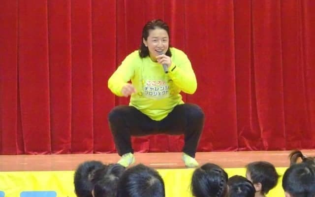 浜口京子、子どもたちにアニマル体操を指導…こころのチャレンジプロジェクト