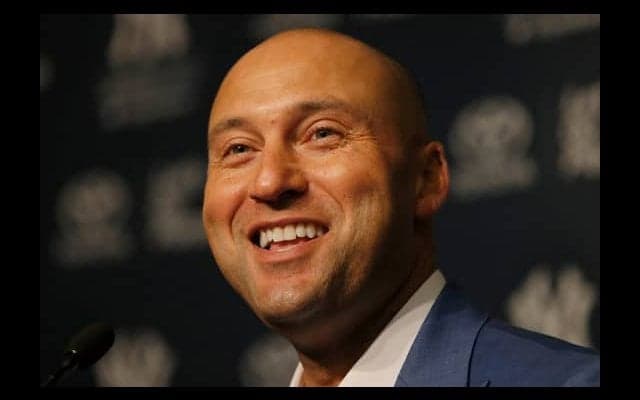 【MLB】マーリンズ本拠地の名物オブジェ、本当に撤去？　ジーター氏「わからない」