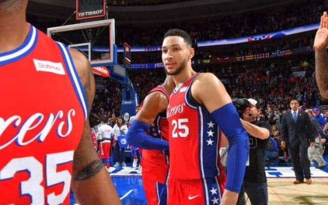 シクサーズがプレーオフ進出へ価値ある1勝、シモンズは6度目のトリプル・ダブル