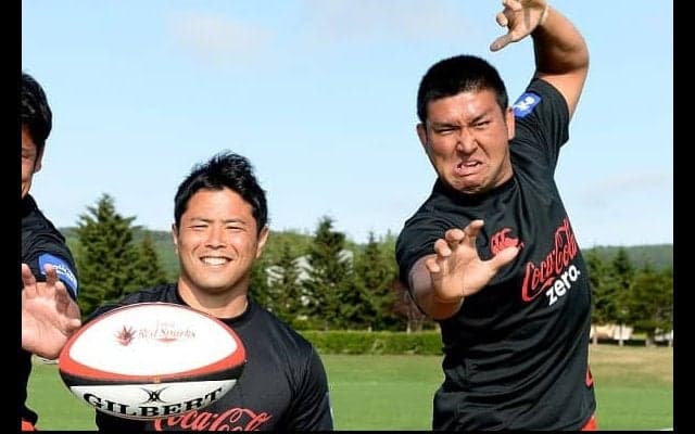  12年間スパークしたコカ・コーラの人気者、築城昌拓と小柳泰貴が勇退 