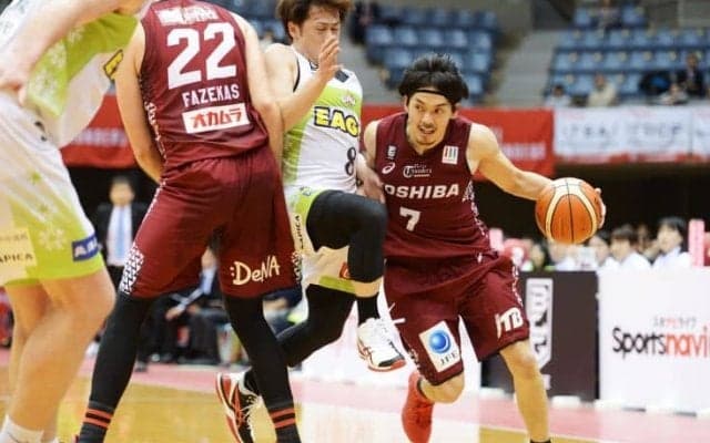 激しい守備で形勢逆転、川崎ブレイブサンダースが21点差から北海道に劇的勝利！