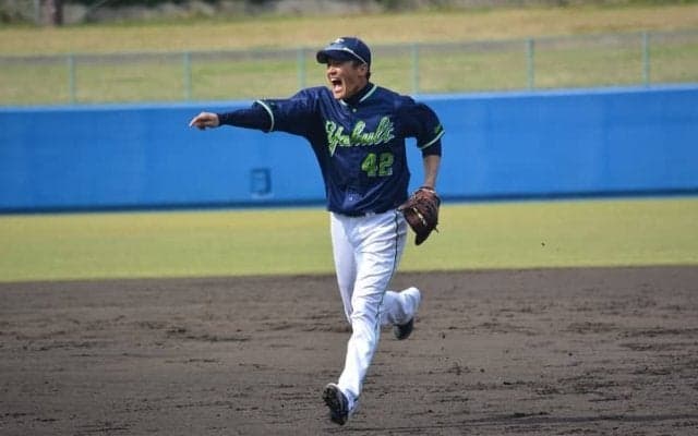 「新聞のスタメン落ち予想を発奮材料に」一塁に挑戦するヤクルト坂口の決意