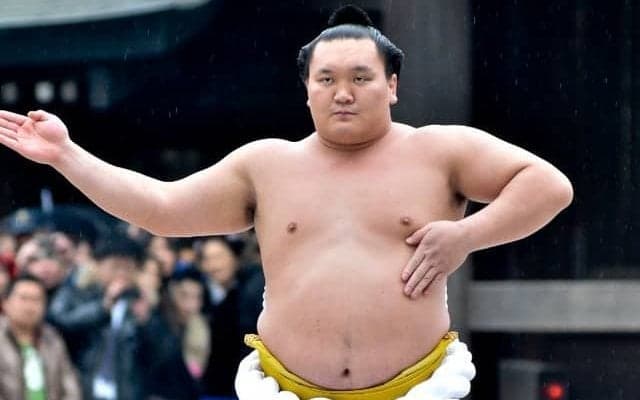 白鵬が復活へ黙々と稽古、左足は「少しずつですが良くなってます」