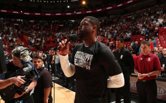 ドウェイン・ウェイド、銃撃事件後に銃規制を訴える学生に「君たちを支持する」