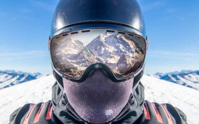 ゴーグルにARが搭載!? スノースポーツの楽しみ方が広がる