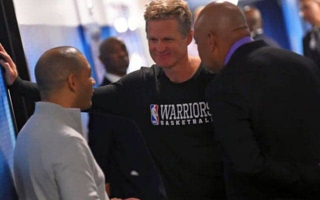 ワシントンDCを訪れた王者ウォリアーズ、トランプ大統領ではなく子供たちと交流