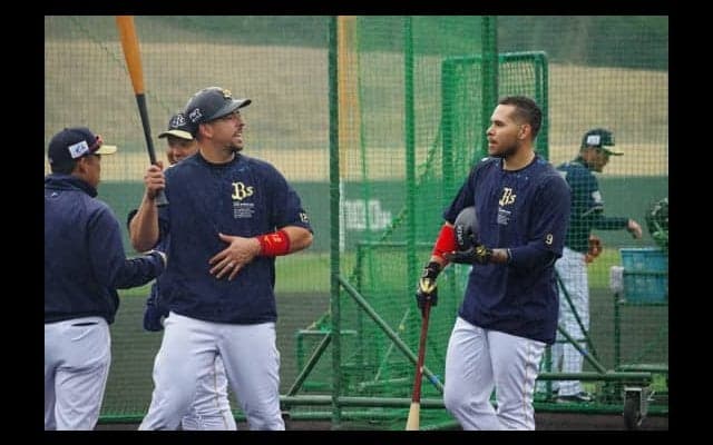 メジャーでの実績は関係ない？　オリックス両助っ人が語る適応の秘訣