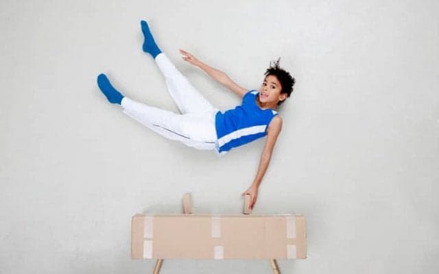 活発なわが子は体操選手になれる？体操教室の場合【子どものスポーツ習い事の費用 #5】