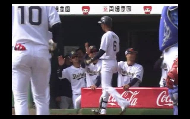 オリックス高卒4年目・宗がランニング本塁打！　2試合連続先頭打者HR