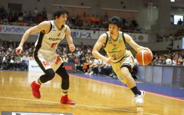 前半の停滞からカムバック、琉球ゴールデンキングスが後半の猛攻で大阪に逆転勝ち