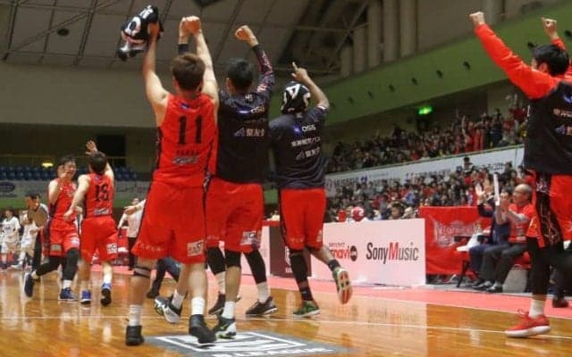 我慢と辛抱を重ねて逆転勝ち、三遠ネオフェニックスがチャンピオンシップへ前進